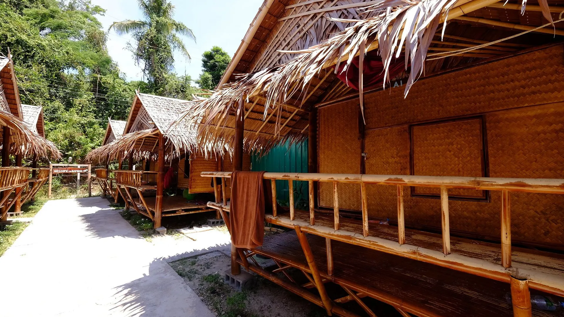 Long Beach Simple House (Adults Only) Koh Lanta Guest house